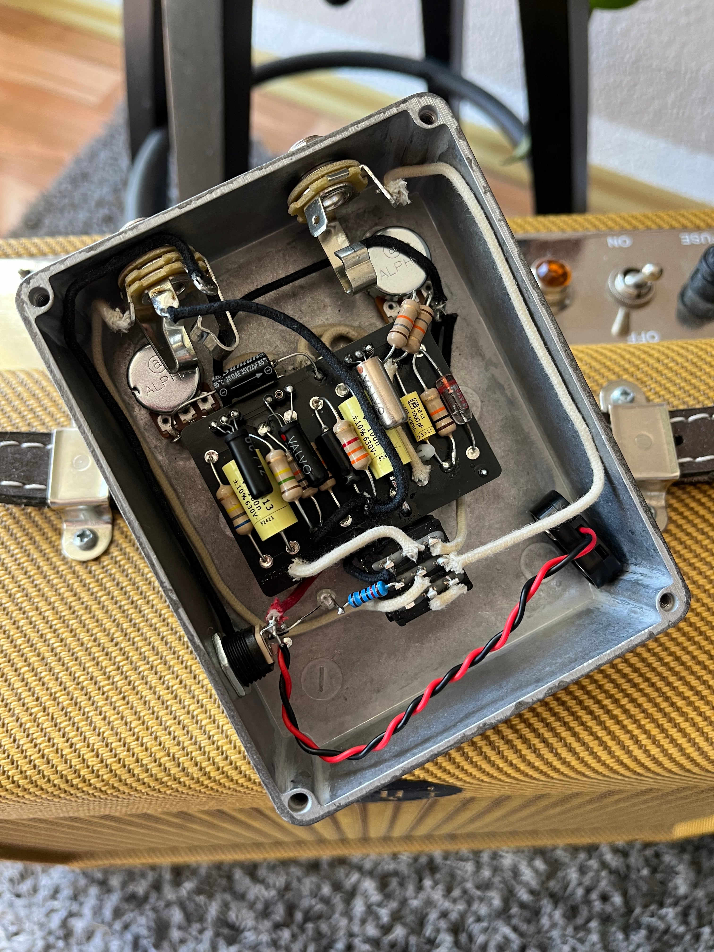 Dizzy Tone Fuzz Pedal - Handcrafted Vintage Tone | Obsessive Audio